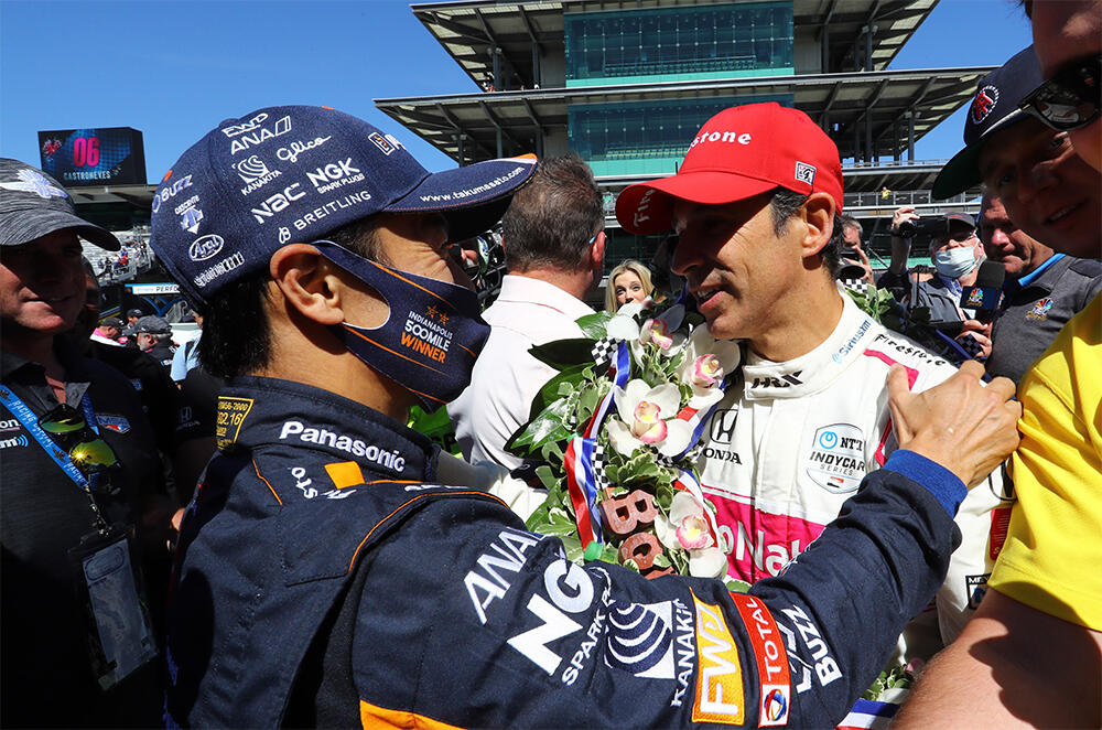 The winner is Helio Castroneves! Tied for the most Indy 500® wins in history!