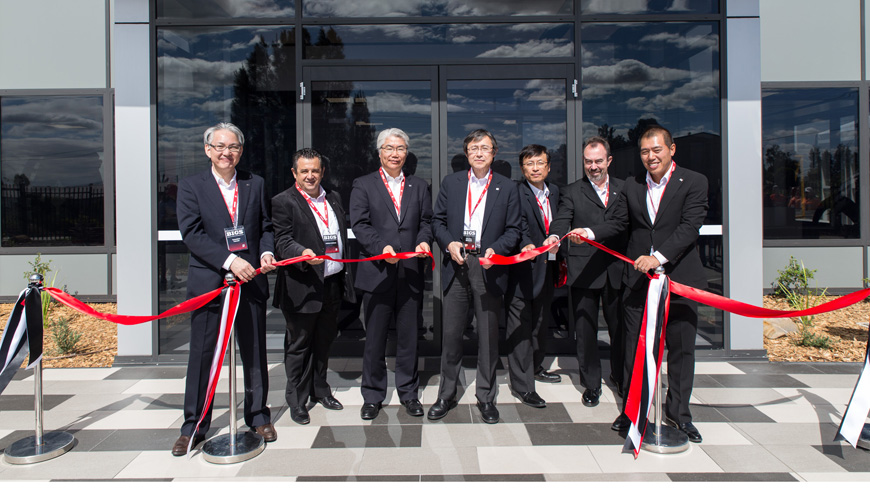 Ribbon-cutting at the ceremony